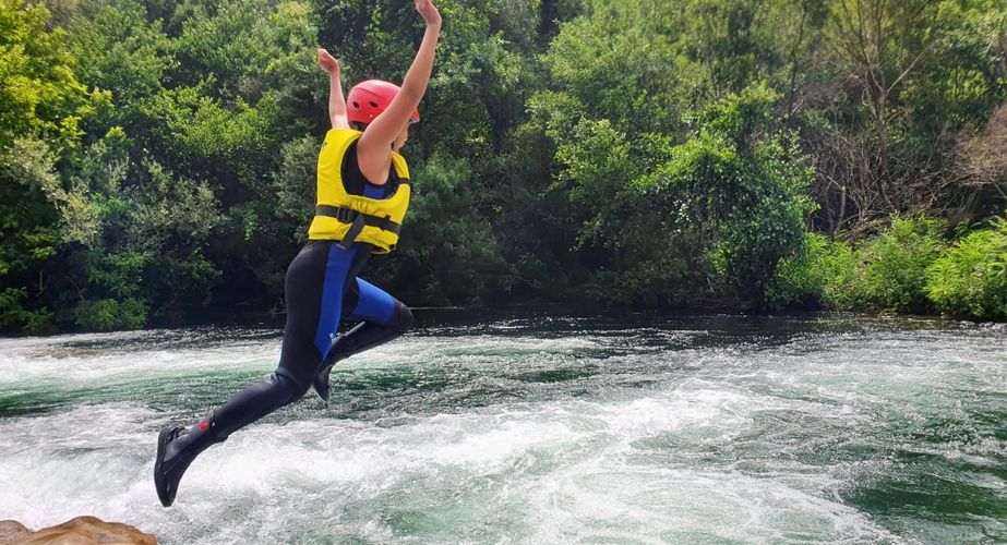 Rivertubing sprong Rivertubing sprong